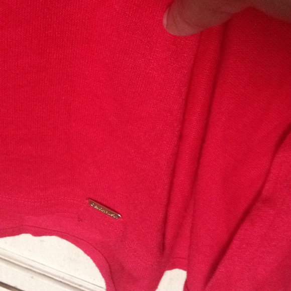 Calvin Klein red top - Picture 5 of 5